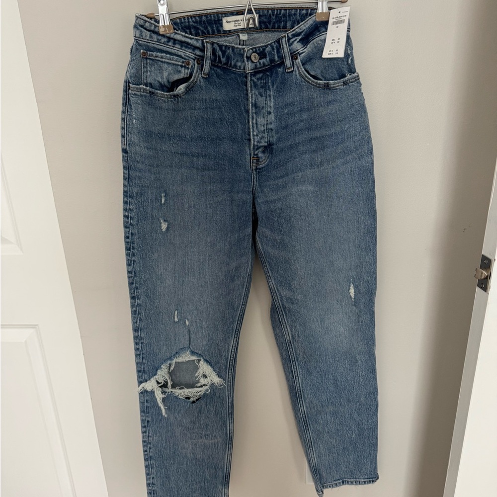 Abercrombie & Fitch curve love the dad high rise Relaxed Blue Jeans